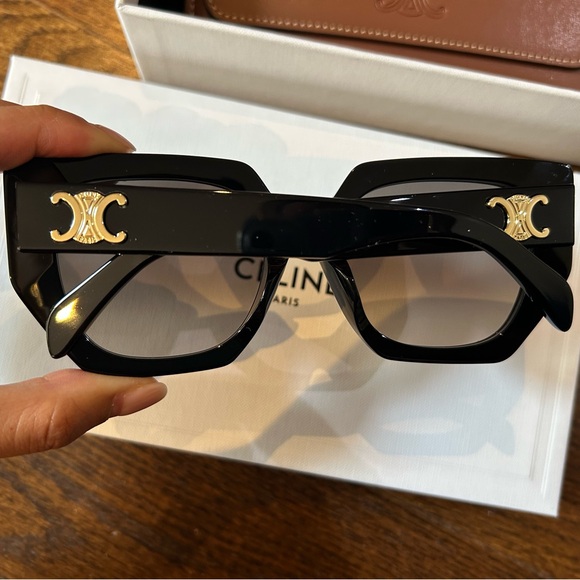 Celine sunglasses CL40239F Buttery shaped in black - Picture 2 of 4